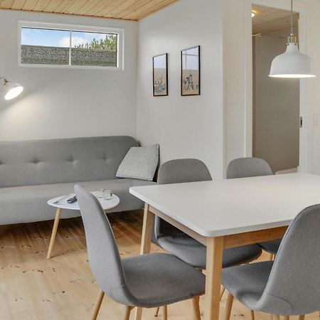 2 Bedroom Gorgeous Apartment In Vaeggerlose Boto By Exterior photo