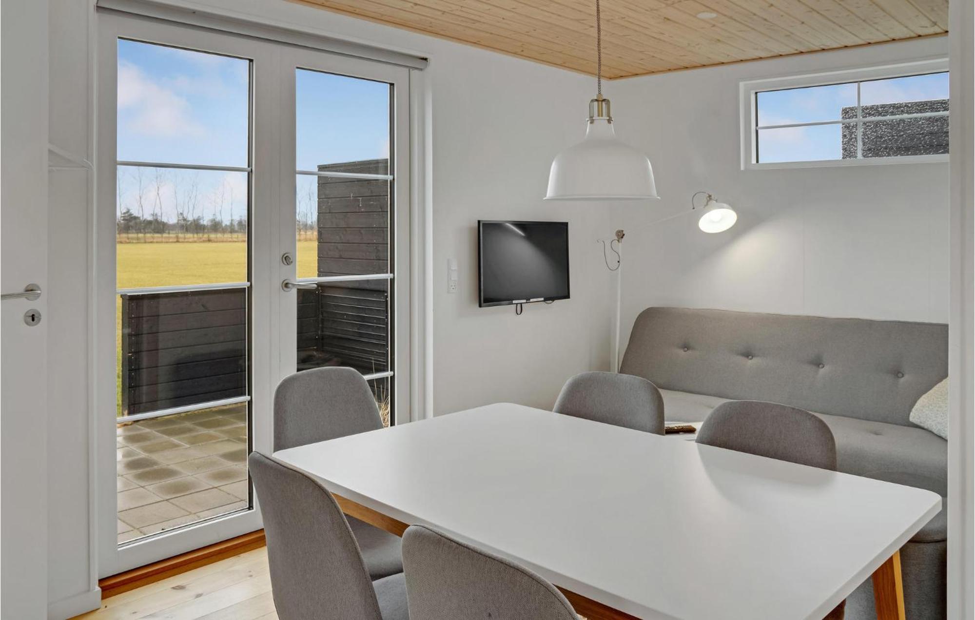 2 Bedroom Gorgeous Apartment In Vaeggerlose Boto By Exterior photo