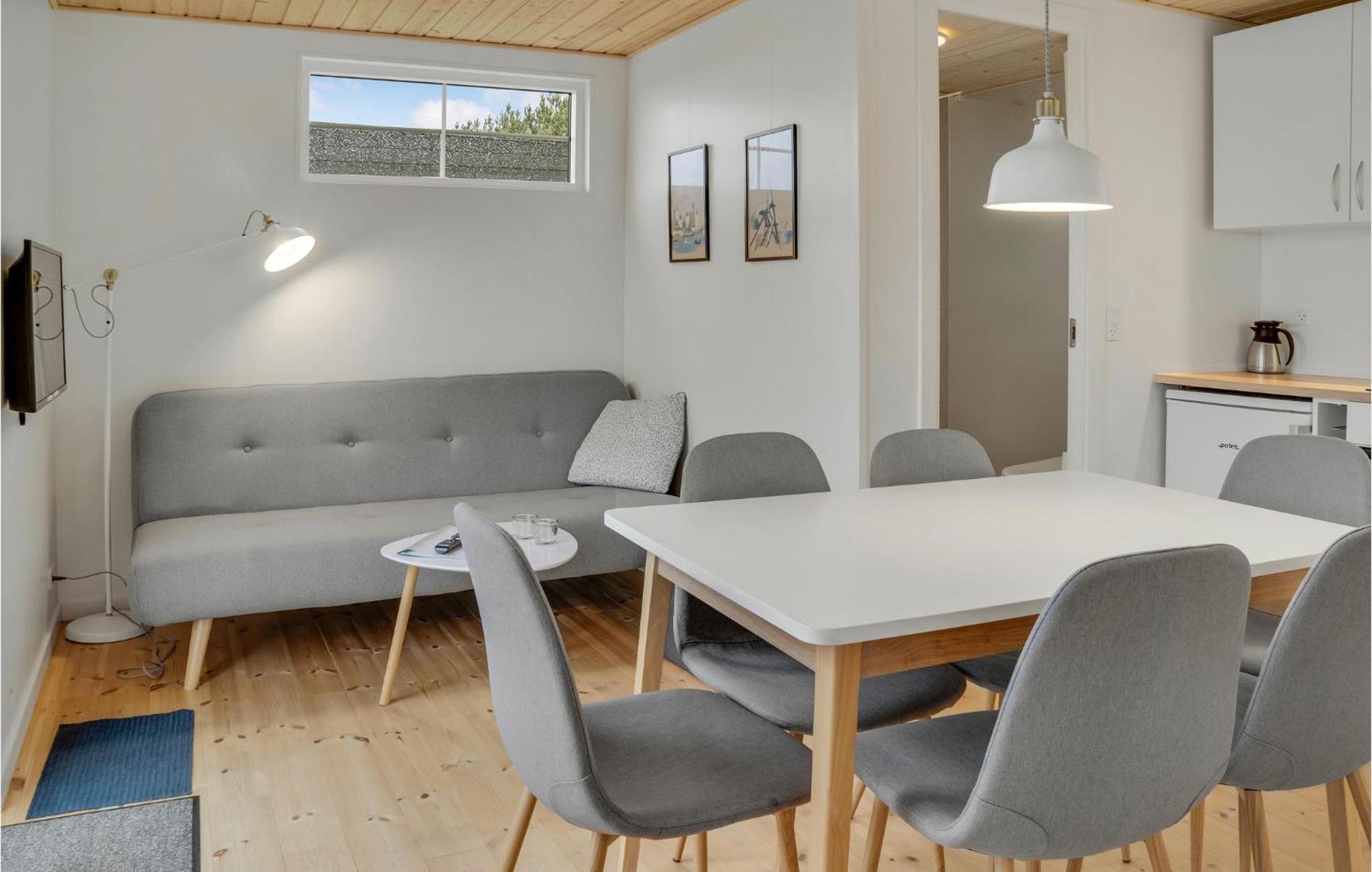 2 Bedroom Gorgeous Apartment In Vaeggerlose Boto By Exterior photo