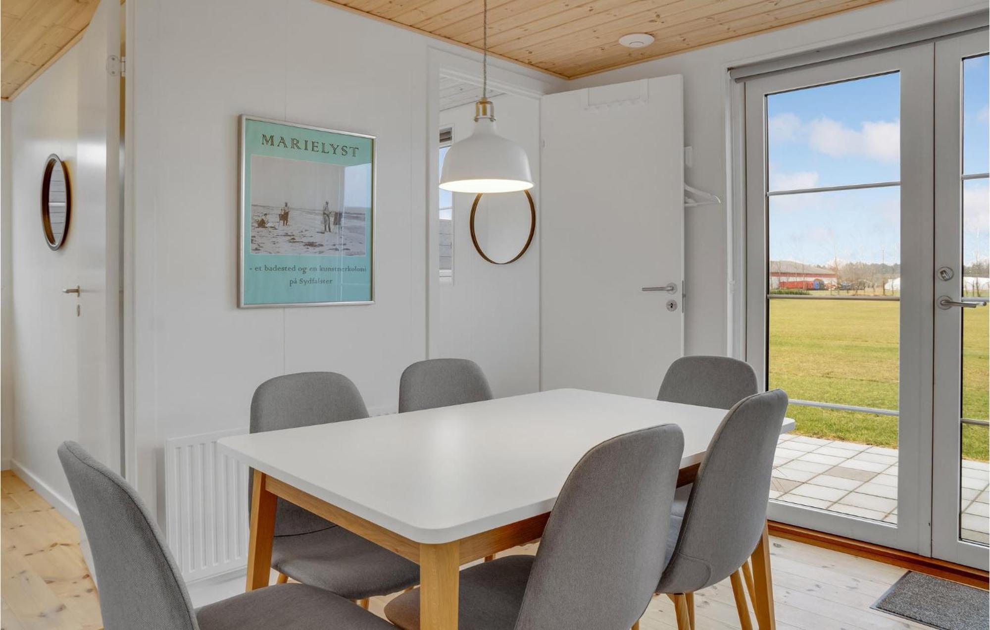 2 Bedroom Gorgeous Apartment In Vaeggerlose Boto By Exterior photo